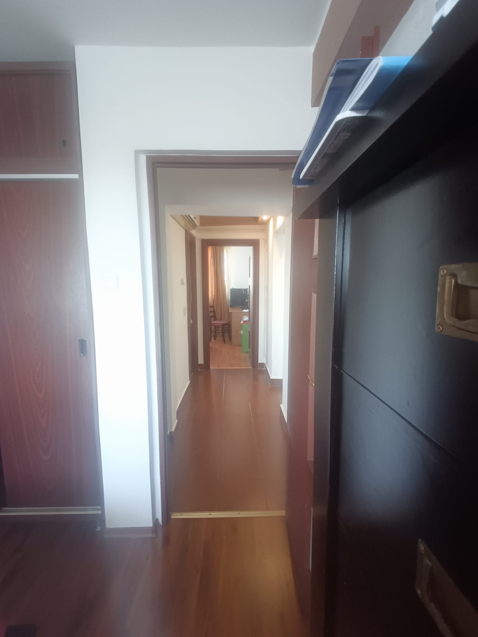 Schimb Apartament 3 cam. dec., Tiglina 2, bloc B5, zona foarte linistita